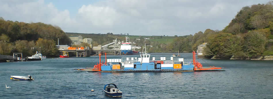 Fowey to Bodinnick Ferry leaving Caffa Mill